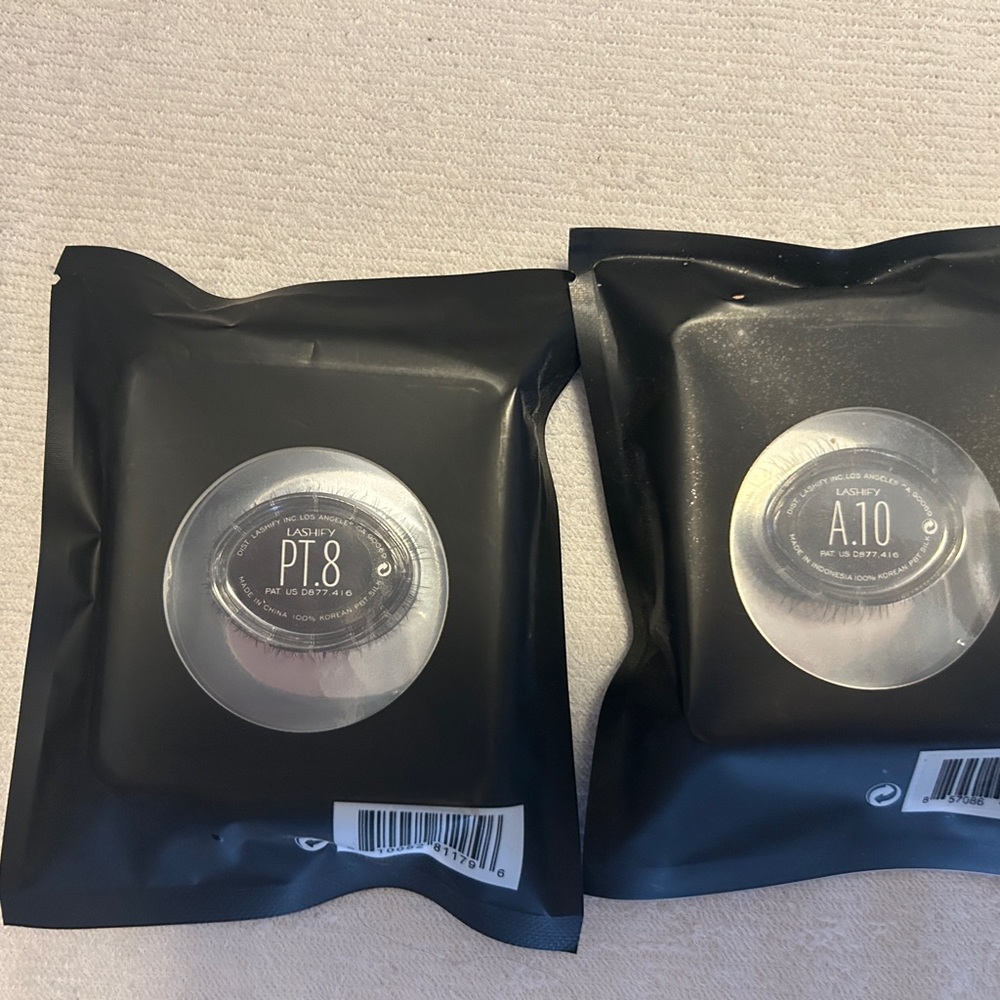 Lashify Control Kit Lash Set with additional lashes - Picture 6 of 7